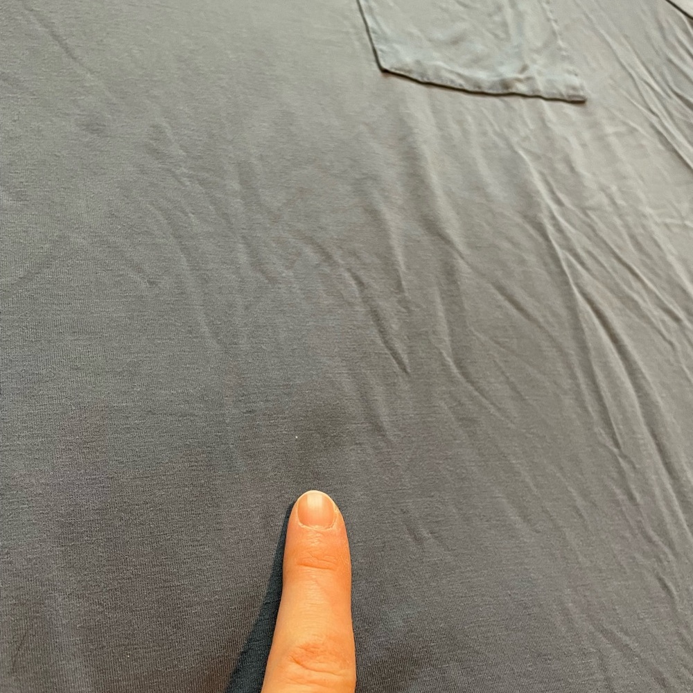 Cozy Earth Men’s Bamboo Shirt, Size Large, Dusty Blue - Picture 4 of 9